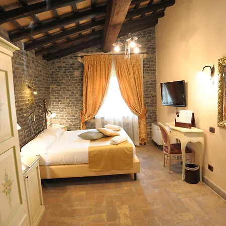 Relais Castrum Hotel