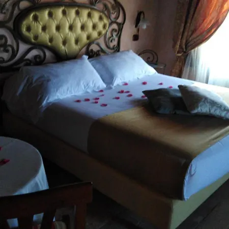 黎莱斯卡斯特隆波齐亚酒店