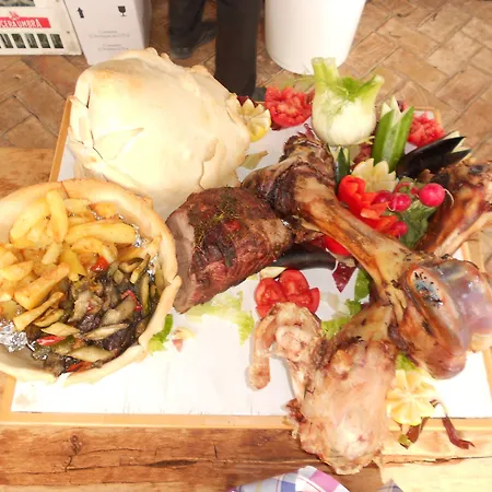 黎莱斯卡斯特隆波齐亚酒店 酒店 4*