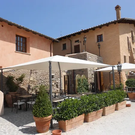 Relais Castrum Hotel 4*