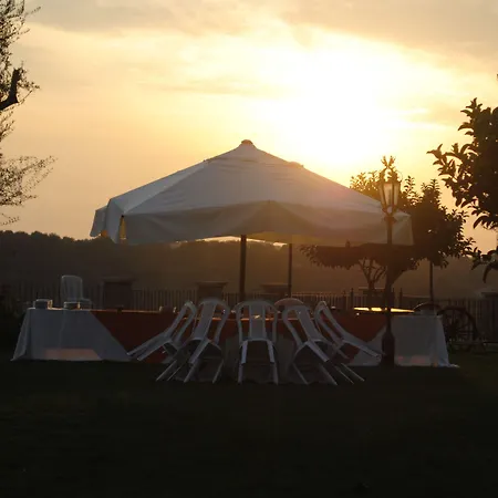 黎莱斯卡斯特隆波齐亚酒店 4*