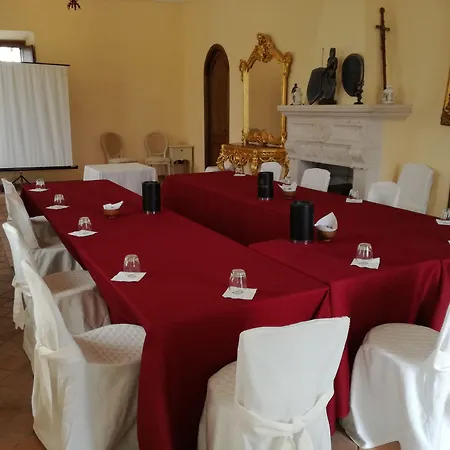 黎莱斯卡斯特隆波齐亚酒店 4*