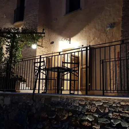 酒店 黎莱斯卡斯特隆波齐亚酒店