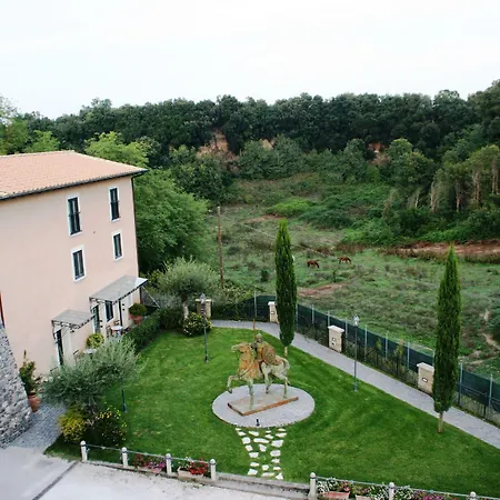 Relais Castrum 호텔 4*